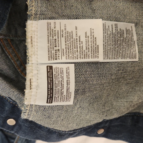 Levis Trucker Jacket Mens XL Blue Denim Jean Button Up Cotton Casual - Picture 4 of 9